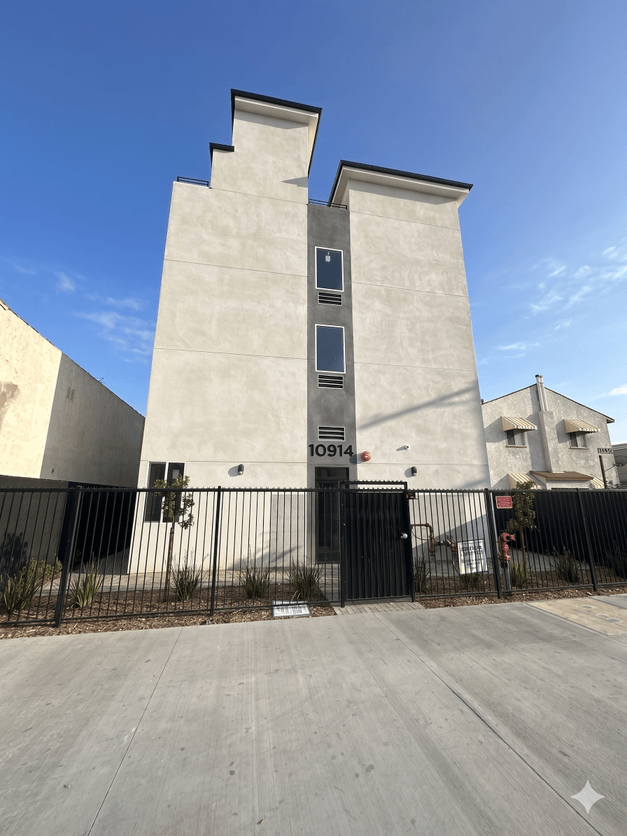 10914 S. Main St. exterior or featured view
